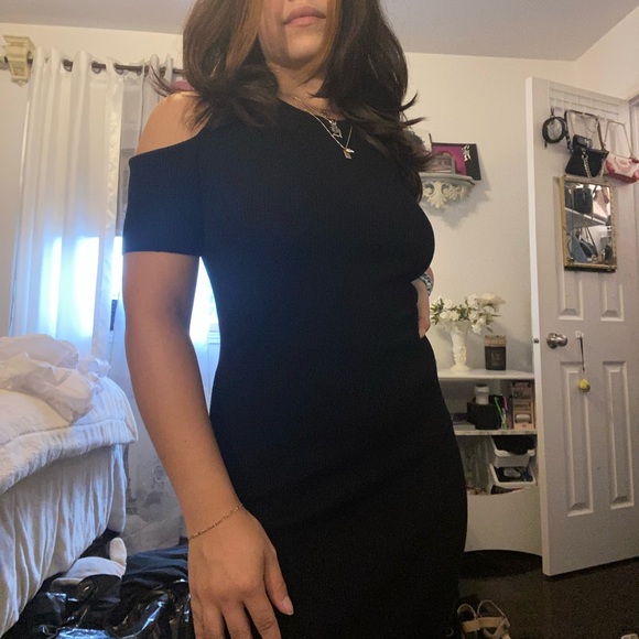 Michael Kors form fitting midi dress - Picture 4 of 6